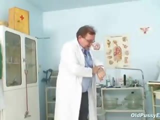 Grown-up Livie pussy examination by passionate kinky gyno medical man